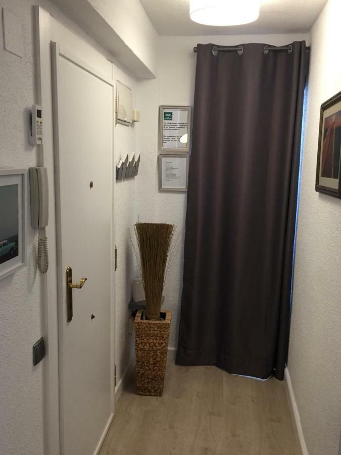 Apartamento Marina Torremolinos Luaran gambar